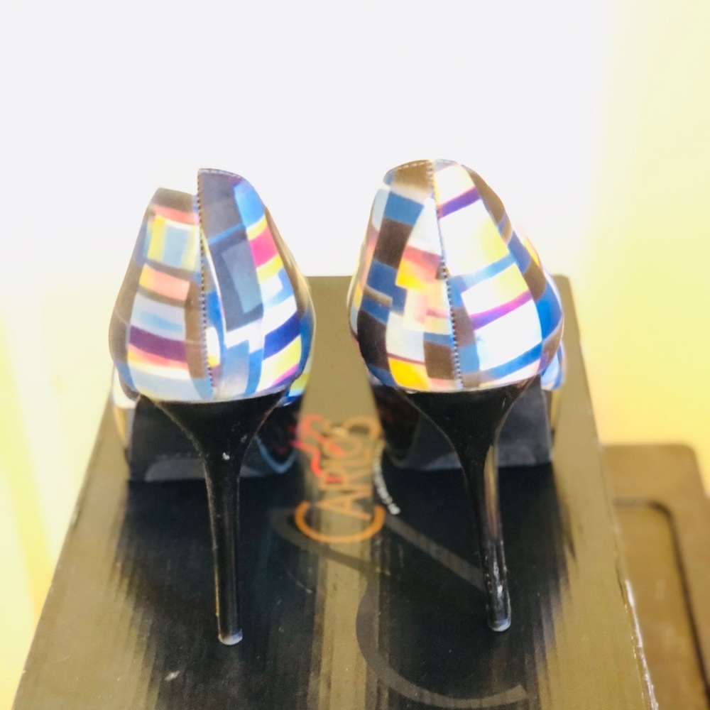Shoes - Picture 3 of 3
